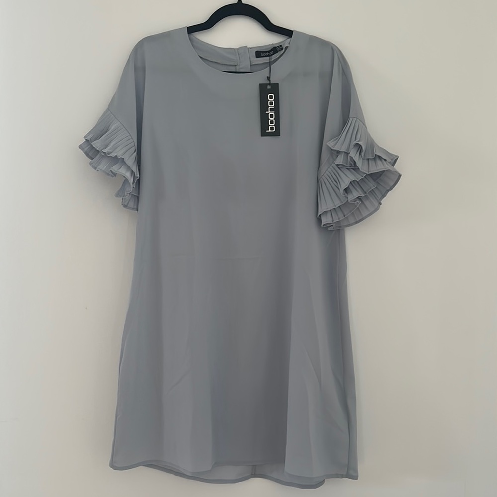 NEW Boohoo dress